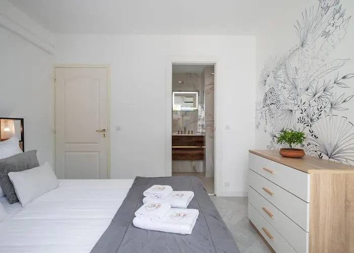 Le Coq Bleu D'azur - Piscine - Parking! *