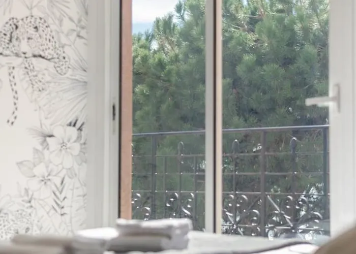 Le Coq Bleu D'azur- Piscine - Parking - Ac -wifi * Menton