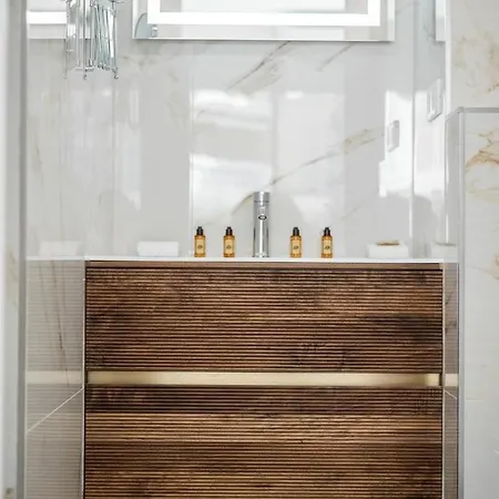 דירה Le Coq Bleu D'azur- Piscine - Parking - Ac -wifi